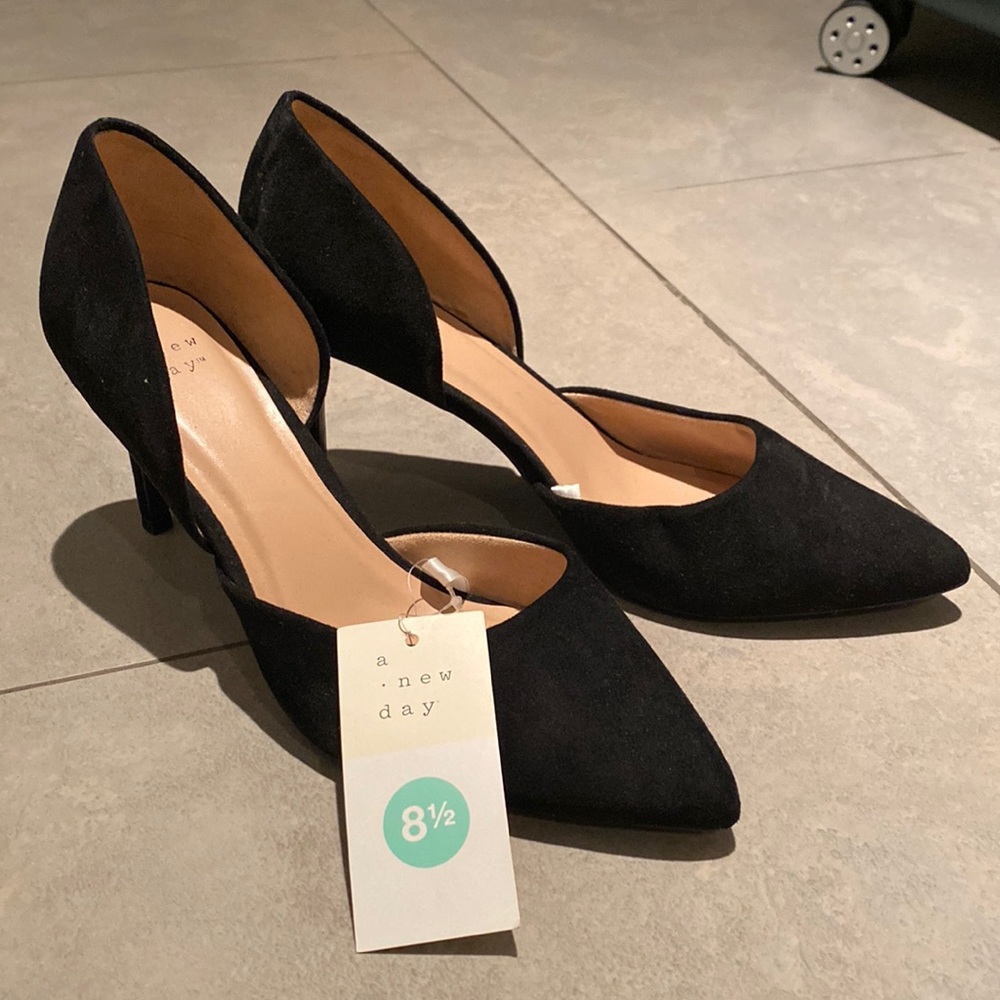 NWT A New Day 8.5 Black Pointed Heels